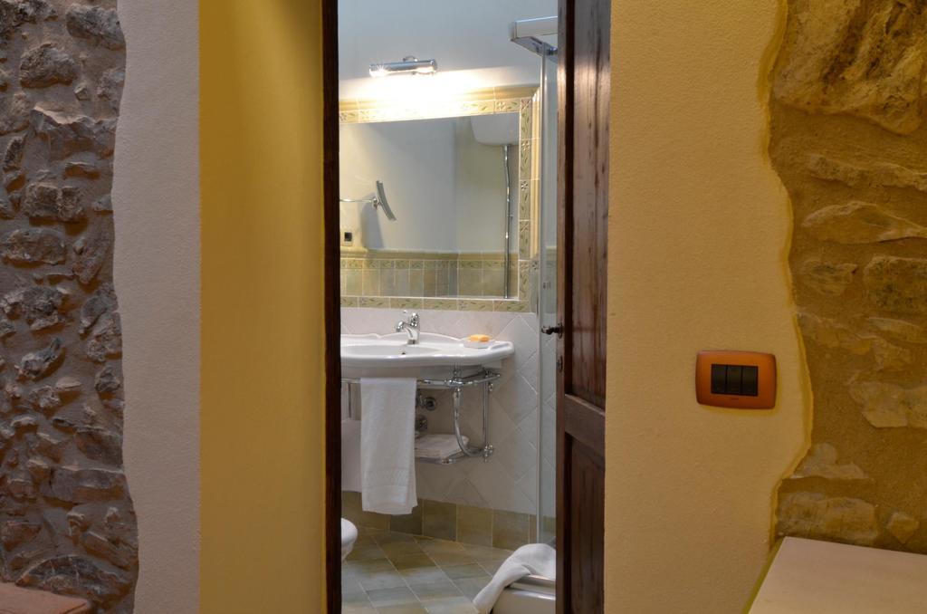 卡斯特利纳－因基安蒂 卡赛诺迪里雷诺劳卡达拉旅馆酒店 外观 照片